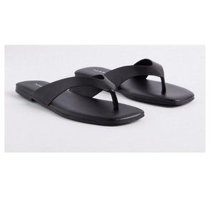 Square Toe Thong Sandal - Black